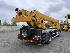 <span class=keywords><strong>Grue</strong></span> mobile flexible <span class=keywords><strong>de</strong></span> petite taille <span class=keywords><strong>de</strong></span> 16 tonnes, <span class=keywords><strong>grue</strong></span> <span class=keywords><strong>de</strong></span> camion hydraulique à 3 essieux XCT16 avec une hauteur <span class=keywords><strong>de</strong></span> levage maximale <span class=keywords><strong>de</strong></span> 40,5 m - Product Image 4