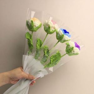 Ramo de Rosas de Crochet, Ramo Artificial Tejido, Flores Coloridas Hechas a Mano que Nunca se Marchitan, Regalo para el Día de San Valentín, Día del Maestro - Product Image 3