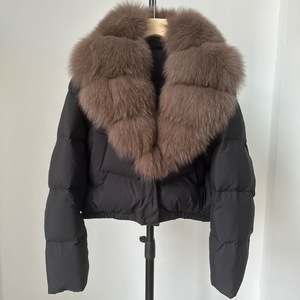 Nuova Giacca Corta da Donna Trendy in Vera <span class=keywords><strong>Pelliccia</strong></span> di <span class=keywords><strong>Volpe</strong></span> 2026, Alta Qualità, Casual, Invernale, Taglie Forti, Prezzo di Fabbrica Shenzhen Lily - Product Image 1