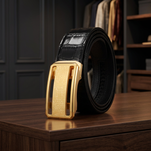 Ceinture en cuir de vachette noir formel pour homme avec boucle rectangulaire dorée, style moulé monobloc durable - Product Image 3