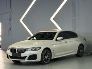 รถยนต์มือสอง BMW ซีรีส์ 5 PHEV ปี 2021 รุ่น 535Le M Sport Package 5 ที่นั่ง ขับเคลื่อนล้อหลัง พวงมาลัยซ้าย เกียร์อัตโนมัติ ปลั๊กอินไฮบริด ยูโร 6 - Product Image 2