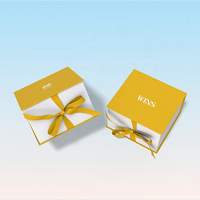 Boîte à bijoux parfumée personnalisée, boîte magnétique blanche avec ruban à nœud pour les rendez-vous, boîte cadeau pliable, boîte en carton magnétique