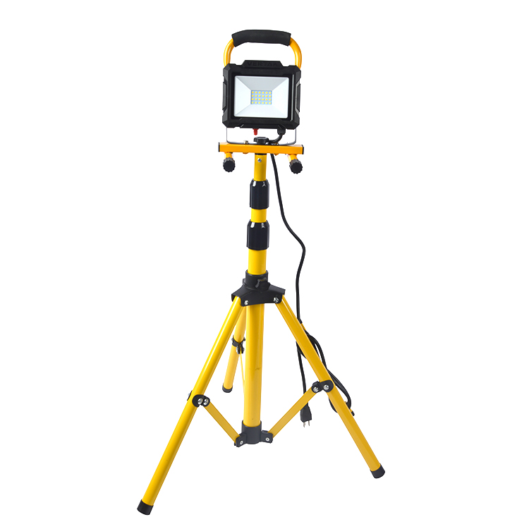 Водонепроницаемый перезаряжаемый светодиодный прожектор с одной головкой и штативом VERTAK 20 Вт 30 Вт 50 Вт