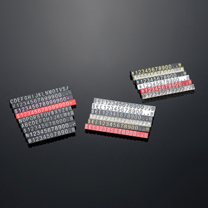 Ventitasei particelle di alfabeto inglese gioielli in lega di rupie prezzo digitale in plastica cubo dollaro euro libbre - Product Image 2