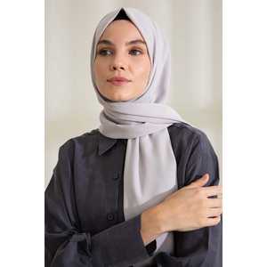 ผ้าพันคอไหมเมดินา สีเทาอ่อน 100% ไหมแท้ ยาว สำหรับผู้หญิง อ่อนโยนต่อผิว - Product Image 4