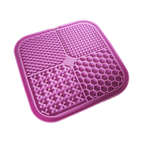 Tapis de léchage pour animaux de compagnie en silicone antiadhésif de qualité alimentaire, grattoir pour nettoyage des gamelles d'animaux de petite taille, vente en gros