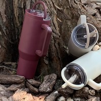 Gobelet isotherme de 40 oz avec poignée et paille, en acier inoxydable, réutilisable, compatible porte-gobelet, 100 % étanche