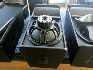 Altavoz de matriz de línea pasiva profesional de 12 pulgadas + 3 pulgadas Barra de sonido de audio de madera - Product Image 2