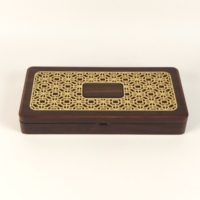 Boîte à chocolat en bois de luxe personnalisée, artisanat de sculpture creuse, doublure intérieure en PU, boîte cadeau pour le Ramadan et l'Aïd, pour dattes, chocolats sucrés, emballage