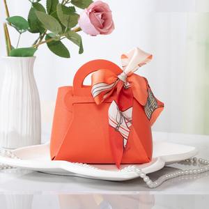 Bolsa <span class=keywords><strong>de</strong></span> regalo <span class=keywords><strong>de</strong></span> dulces <span class=keywords><strong>de</strong></span> boda <span class=keywords><strong>de</strong></span> cuero Pu pequeña con logotipo personalizado con cinta, bolso <span class=keywords><strong>de</strong></span> dulces al por mayor bonito para fiesta <span class=keywords><strong>de</strong></span> cumpleaños, bolsa <span class=keywords><strong>de</strong></span> regalo <span class=keywords><strong>de</strong></span> joyería - Product Image 6