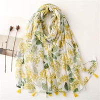 Selendang Wanita Motif Daun Etnik Bergaya, Bahan Polyester Ringan, Panjang, dan Bernapas, Cocok untuk Pesta dan Pelindung dari Sinar Matahari