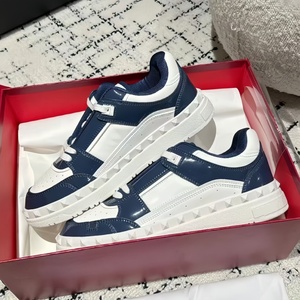 Chaussures de sport en cuir de luxe de haute qualité avec rivets, décontractées et de course, pour hommes et femmes, style sport et marche - Product Image 4