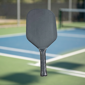 Raquette de pickleball professionnelle OEM, poignée confortable, légère, face en fibre de carbone alvéolée, approuvée USAPA, 16 mm, pour le divertissement - Product Image 2