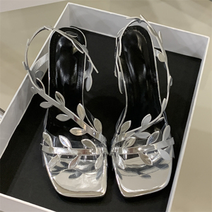 Sandales d'été à talons hauts pour femmes XSD Factory, à bout ouvert, avec décoration feuille dorée, à enfiler, design populaire - Product Image 2