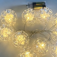 Lampu LED Bunga Hydrangea Akrilik Transparan, Lampu Putih Hangat Bertenaga Baterai untuk Dekorasi Pernikahan, Kamar Tidur, dan Liburan