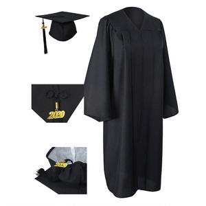 Conjunto <span class=keywords><strong>de</strong></span> Túnica <span class=keywords><strong>de</strong></span> Graduación <span class=keywords><strong>de</strong></span> Poliéster Tejido Personalizado con Birrete, Cinta y Chal, Vestido Académico Negro Unisex para Adultos, Túnicas <span class=keywords><strong>de</strong></span> Graduación para Ceremonia Universitaria - Product Image 4