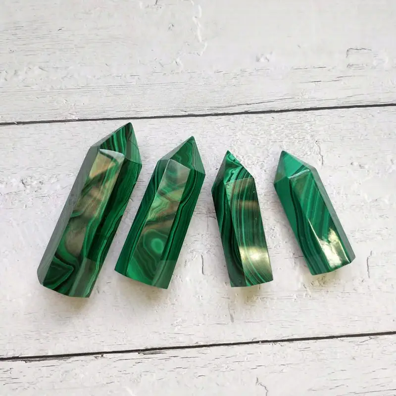 Hot selling natural polished hand carved folk crafts green malachite point healing crystals stones tower for decoration