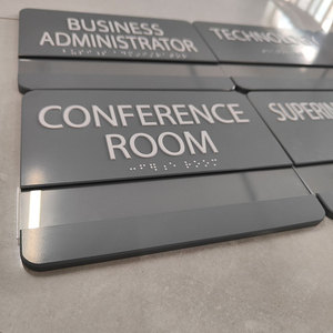 Plaque signalétique personnalisée en acrylique avec impression UV pour bureau, entreprise, bâtiment, signalisation ADA en braille pour pièce - Product Image 3