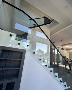 Entretoise d'acier inoxydable de satin de conception moderne de YL <span class=keywords><strong>pour</strong></span> la <span class=keywords><strong>terrasse</strong></span> en verre d'escalier de balcon de garde-corps - Product Image 1