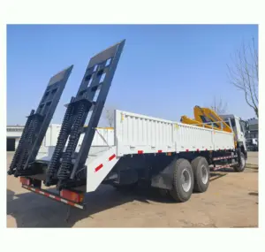 New Sino truck HOWO 6x4 10 wheel Cargo Truck mounted 10 Tons folding Boom crane with ladder for excavator delivery