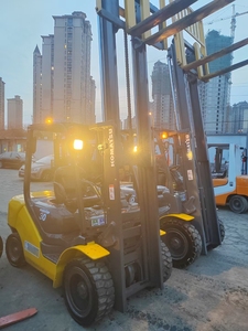 Komatsu รถยกดีเซลมือสอง, รถยก30 3ตัน3เมตรยกสูงมาตรฐานสูง - Product Image 4