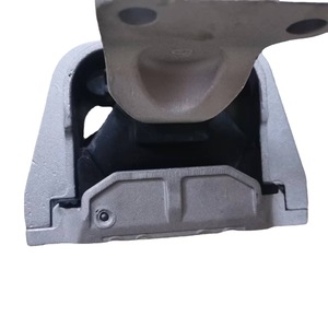 ยางรองแท่นเครื่องโฟล์คสวาเกน 180199262B ด้านหน้าขวา สำหรับลาวิด้า - Product Image 5