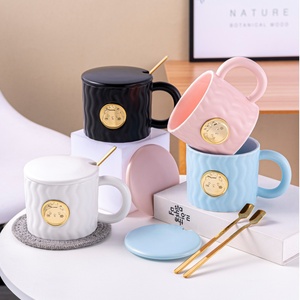 Wholesale Nordic Wave Patterned <b>Ceramic</b> Cup Gift Porcelain Tea Cups 400 ML Luxury <b>Ceramic</b> Coffee <b>Mugs</b> With Lid and Spoon - Product Image 5