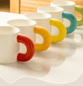 Caneca de Cerâmica Fofa com Alça Grande para Café e Água, Personalizável com Impressão Publicitária, de Alto Valor, Lembrança - Product Image 1