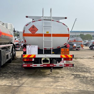 รถบรรทุกน้ำมันเชื้อเพลิงคุณภาพสูง FAW JK6 4x2 ขนาด 15000 ลิตร พวงมาลัยขวา/ซ้าย สำหรับบรรทุกน้ำมันและของเหลวอันตราย  ขาย - Product Image 4
