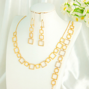 Conjunto de Joyería de Diseño Sencillo y Elegante, Chapado en Oro de 21k, Collar con Circonitas Italianas, Juego de 3 Piezas para Mujer, Estilo Vintage para Uso Diario y Fiestas - Product Image 1