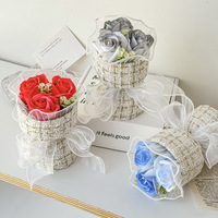 Cadeau pour la fête des enseignants pour petit ami petite amie meilleur ami Cadeau d'anniversaire Souvenir Mini bouquet de savon rose