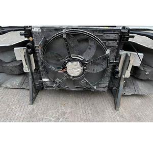 La faccia anteriore originale dell'auto è dotata di una staffa della ventola del radiatore. Per paraurti <span class=keywords><strong>Alfa</strong></span> <span class=keywords><strong>Romeo</strong></span> Giulia - Product Image 6