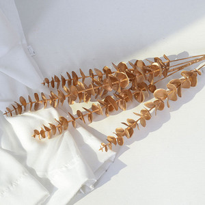 Cubo de hoja de oro <span class=keywords><strong>para</strong></span> decoración del hogar, hoja de eucalipto artificial, material de flor de Año Nuevo, venta al por mayor - Product Image 3