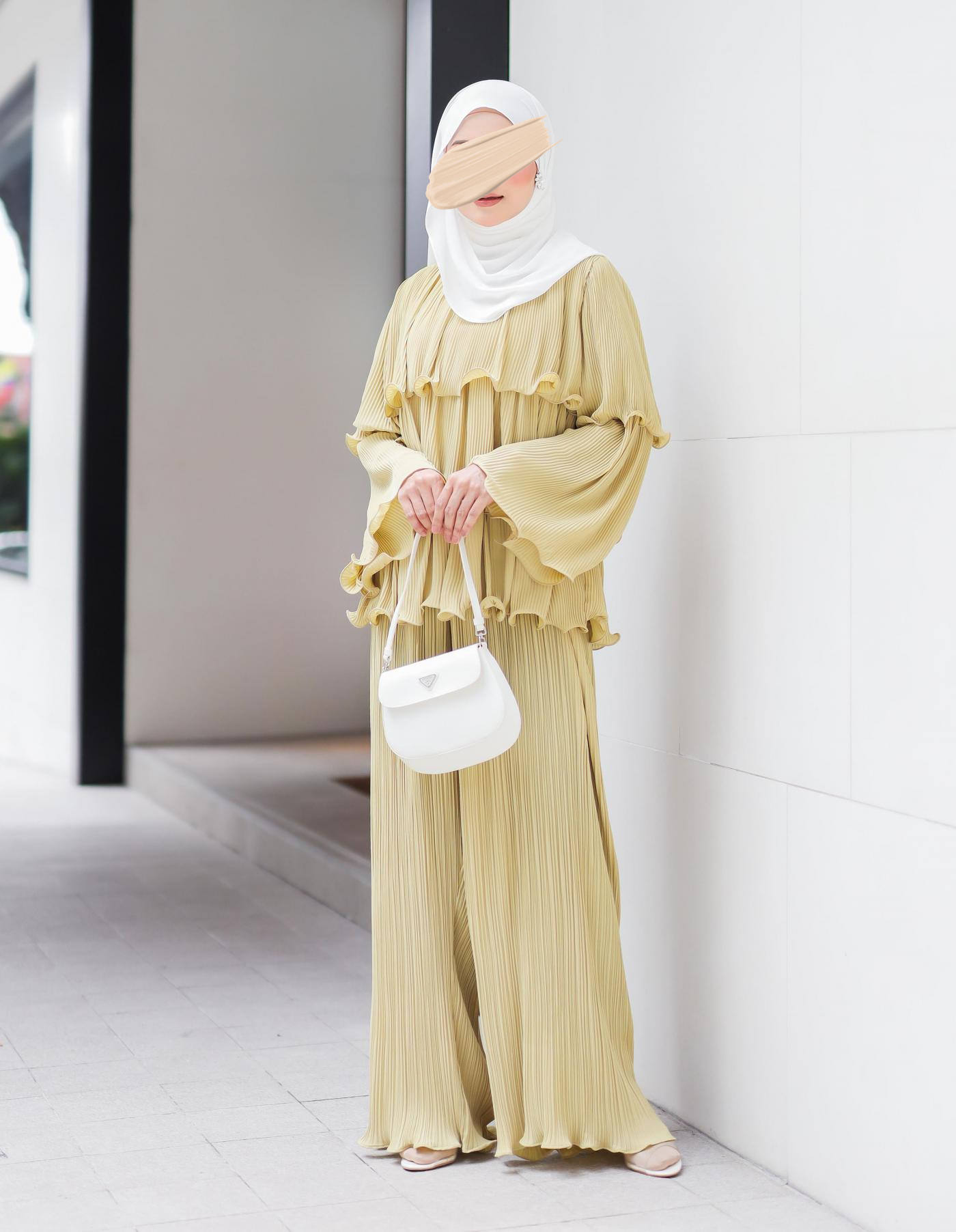 สีเหลือง