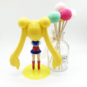 Figura coleccionable de Sailor Moon Tsukino Usagi estilo Q con vestido blanco y coletas doradas, base estable para fanáticos del <span class=keywords><strong>anime</strong></span>. - Product Image 6