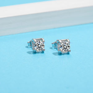 Pendientes de Plata de Ley con Moissanita de 0.5ct, Joyería Moderna y Elegante, Certificación GRA, Incrustaciones de Piedras D - Product Image 6