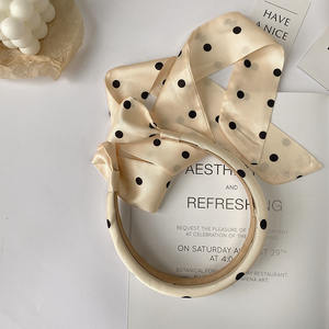 Pajaritas de seda de poliéster de alta calidad, collar de flores, atadura de cables, pajarita de color puro para mujer - Product Image 1