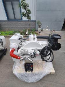 <span class=keywords><strong>Moteur</strong></span> diesel marin Dongfeng Cumins 6 cylindres 4 temps refroidi par <span class=keywords><strong>eau</strong></span> 5,9 <span class=keywords><strong>L</strong></span> 150 CV <span class=keywords><strong>sur</strong></span> bateau complet B5.9 - Product Image 1