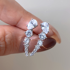 Pendientes de tuerca curvos de latón chapado en oro de 18K para mujer, con circonitas cúbicas en forma de pera y redondas, joyería de moda al por mayor - Product Image 2