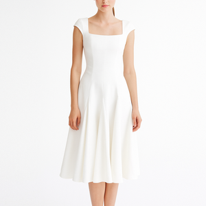 Vente en gros sur mesure Longue <span class=keywords><strong>robe</strong></span> midi plissée élégante <span class=keywords><strong>blanche</strong></span> à col carré pour femmes - Product Image 1