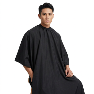 Cape de Barbier Professionnelle Imperméable Toutes Saisons pour Salon de Coiffure – Accessoire de Coiffure Noir pour Barbiers - Product Image 1