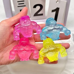 Jouet à presser populaire en TPR de 8 cm en forme de gorille en maltose, portable, anti-stress, cadeau pour enfants et adultes pour une décompression facile et amusante - Product Image 3