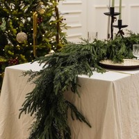 LINGKAI Garland Pinus Norfolk Buatan Sentuhan Alami Garland Cedar Hijau Dekorasi Natal untuk Meja dan Perapian