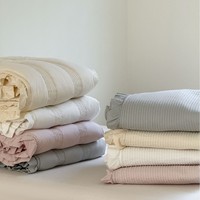 Ensemble de couvre-lit matelassé en coton 100% Oeko-Tex, bordure à volants, couture artisanale, décoration de chambre à coucher européenne, ensemble de couvre-lit uni, literie de couleur unie
