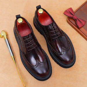 รองเท้าบูทหนังแท้คุณภาพสูงรุ่นคลาสสิก น้ำหนักเบา กันน้ำ กันลื่น แบบสวม สำหรับเดินในฤดูหนาว เหมาะสำหรับนักวิ่งและนักเดินป่า - Product Image 2