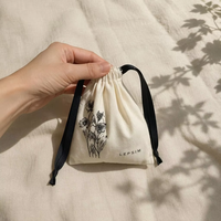 Sac en mousseline blanche en gros avec cordon de serrage, écologique, personnalisable avec logo imprimé, en coton biologique, pour emballage cadeau, bougies, pochette anti-poussière
