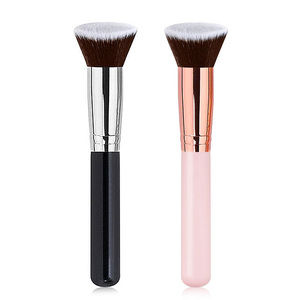 <span class=keywords><strong>Pinceau</strong></span> de fond de teint plat pour le visage en or rose avec logo personnalisé en gros, maquillage en cheveux synthétiques sans cruauté <span class=keywords><strong>Kabuki</strong></span> personnalisé - Product Image 3