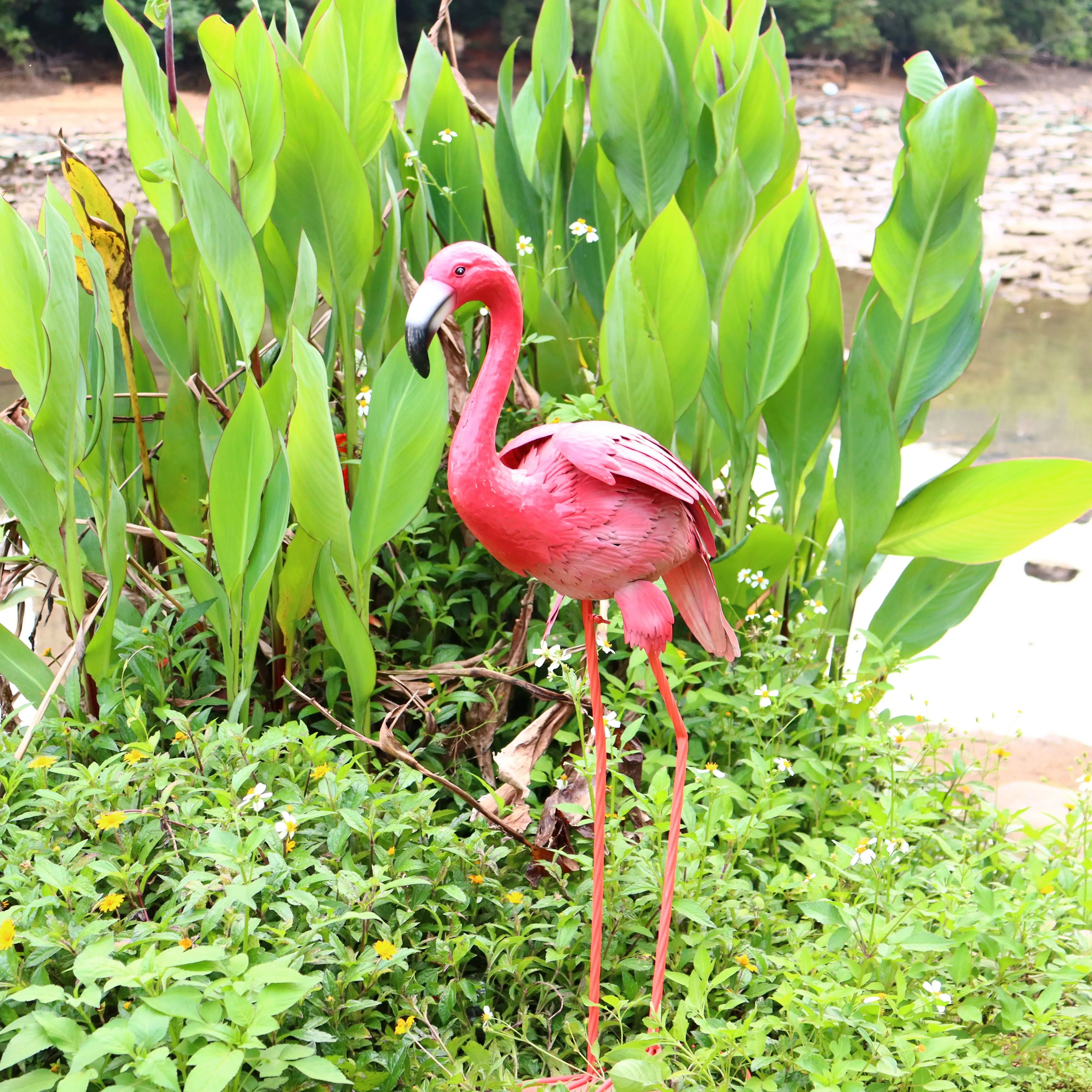 ตกแต่งกลางแจ้งประติมากรรมโลหะบ้าน Flamingo สวนตกแต่งลานศิลปะหัตถกรรมของขวัญ