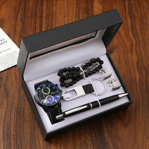 Reloj de Cuarzo con Esfera Grande, Set de Regalo Empresarial con Llavero y Rosario de Recuerdo para el Día del Padre - Product Image 3
