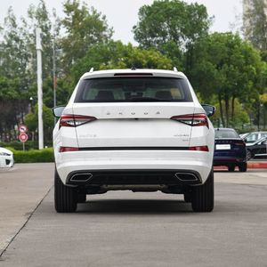 Skoda <span class=keywords><strong>Kodiaq</strong></span> 2.0T 5 portes 7 places SUV d'occasion automatique moteur turbo transmission intégrale sièges en cuir régulateur de vitesse adaptatif R19 conduite à gauche 2024 - Product Image 5